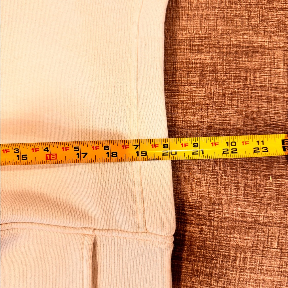 Smartwool Women's Cream Sleeveless Sweater - Picture 9 of 10